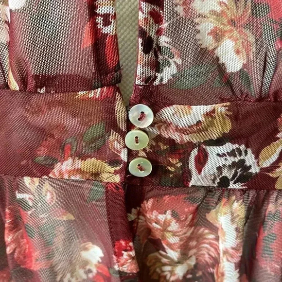 💜💜 Beautiful floral Runya - Picture 2 of 8